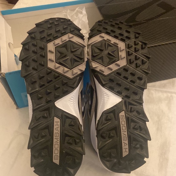 Boombah Womens SWENT Turf shoes size 8.5 in black and gray, NIB. - Picture 6 of 8